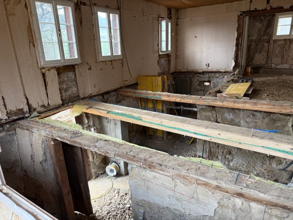 Erster Zement gegossen